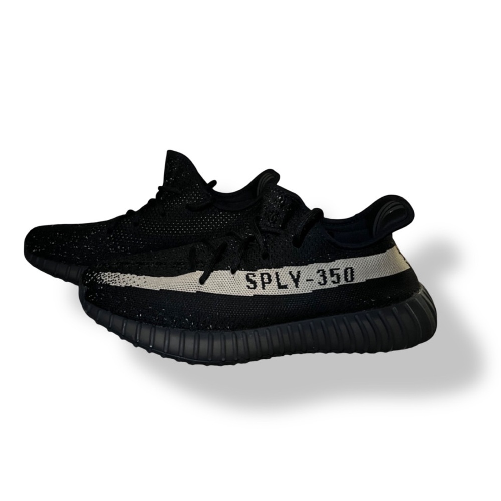 Adidas Yeezy Boost 350 V2 Oreo Size 10 Men’s
